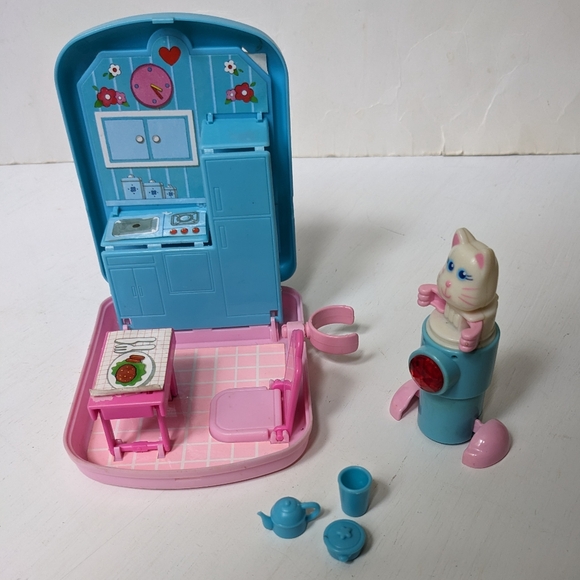Vintage Sweet Secrets Galoob Pens 'n Friends Kitchen Playset Let's Write Kitty - Picture 8 of 11